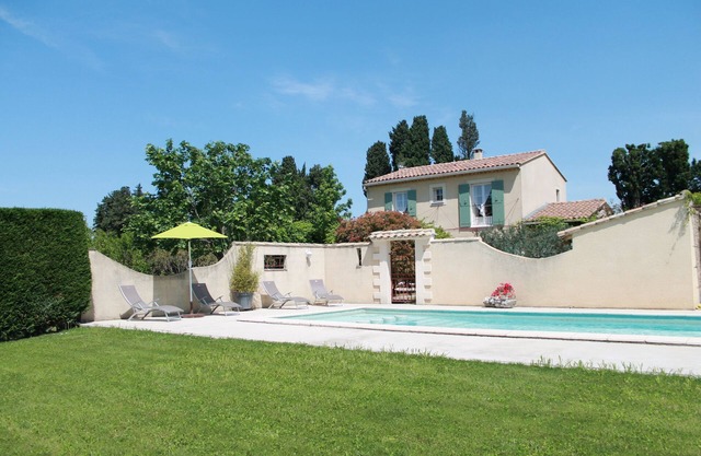 NICE HOUSE IN THE COUNTRY WITH PRIVATE POOL (pets accessibility)