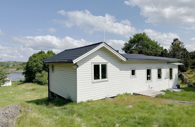 Nice house with sea view on Marstrand | SE09064