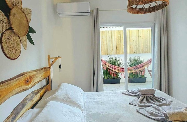 Nice renovated apartment, 1 bedroom, 5 min from the beach
