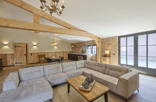Nice spacious house with a sauna and steam room