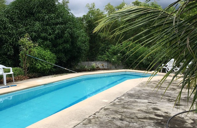 Nicely appointed studio in charming Zamboanguita with AC, WiFi