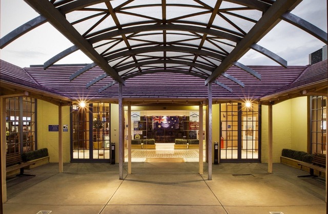 Nightcap at Sylvania Hotel