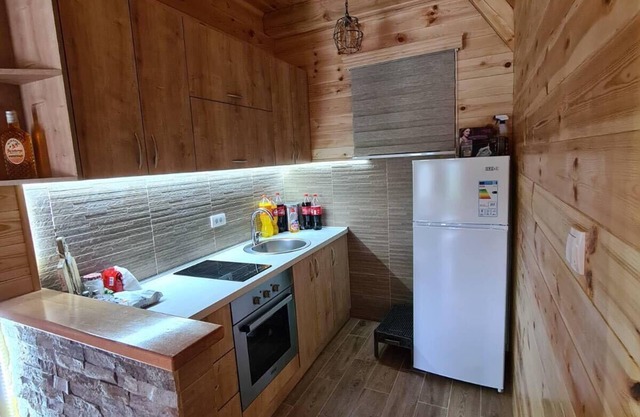 Nirvana Wood Cabin for 9 person with free parking