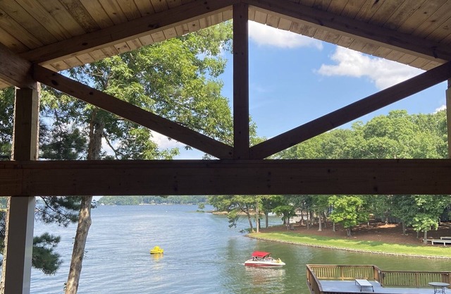 nLakeFront Main Lake View Cove Wildwood Point.