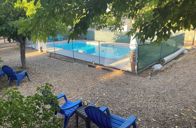 nNew all-inclusive resort by Clearlake with Tesla L2 Charging Station