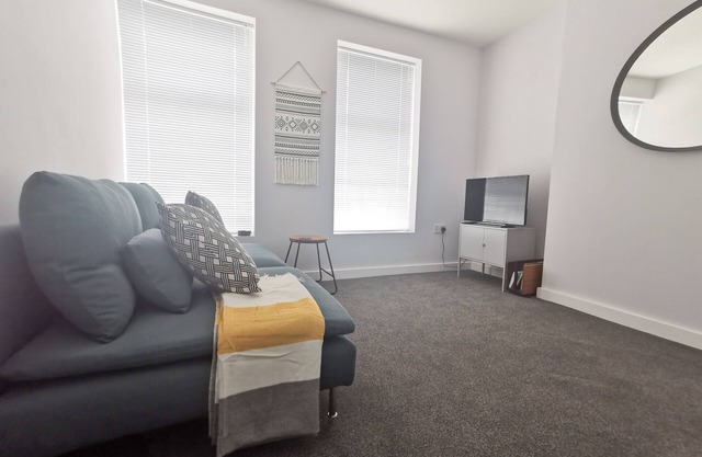 No.2 Richmond Apartments by Switchback Stays