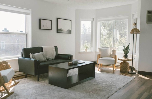 No. 202 Monthly Downtown Professional Loft