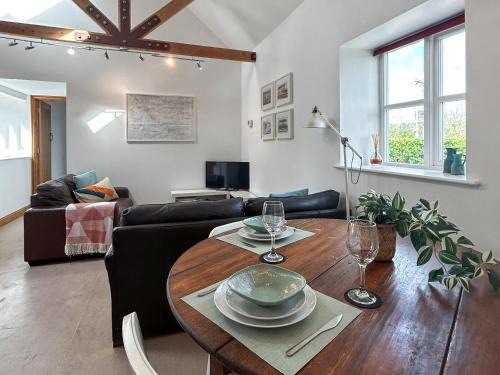 Noddingway Cottage
