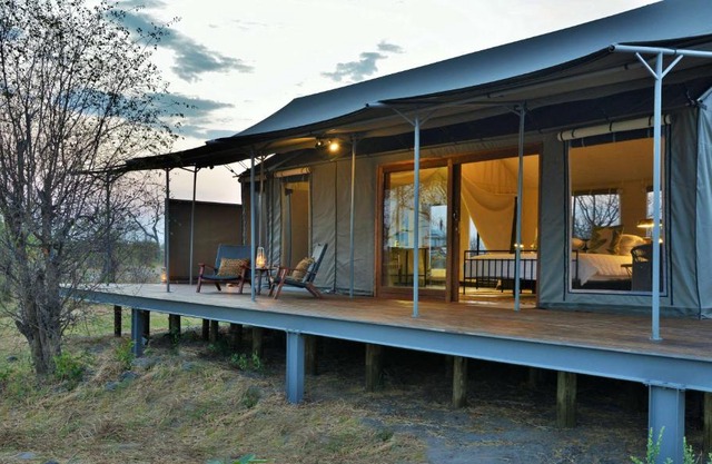 Nogatsaa Pans Chobe Lodge
