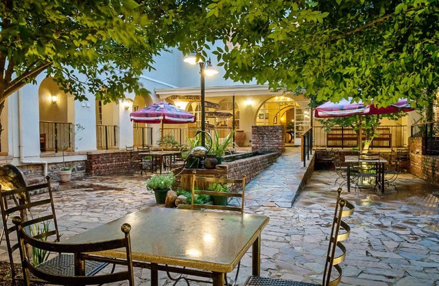 Nolangeni Hotel
