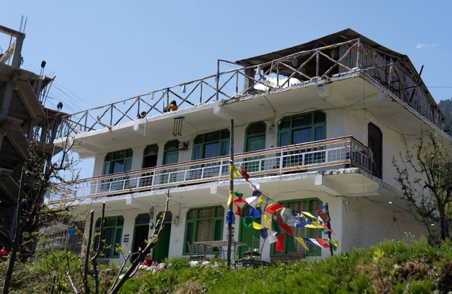 Nomadic den Manali