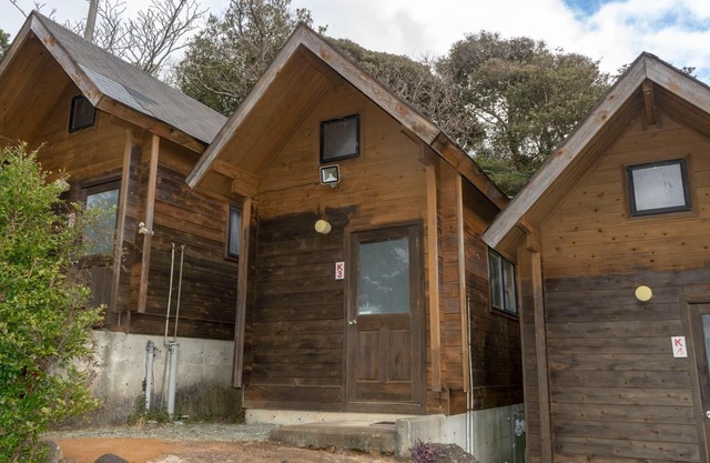 Nonsmoking Courtside Tiny Log House for 2 peopl/Kamo-gun Shizuoka