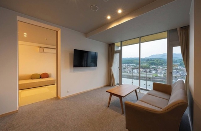 Nonsmoking Deluxe JapaneseWestern room with ri/Hita Ōita