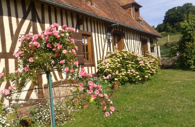 Normandy house with private pool
