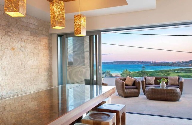 North Curl Curl Views