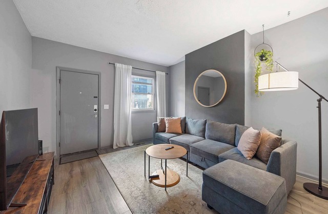 North Pearl Residences 874