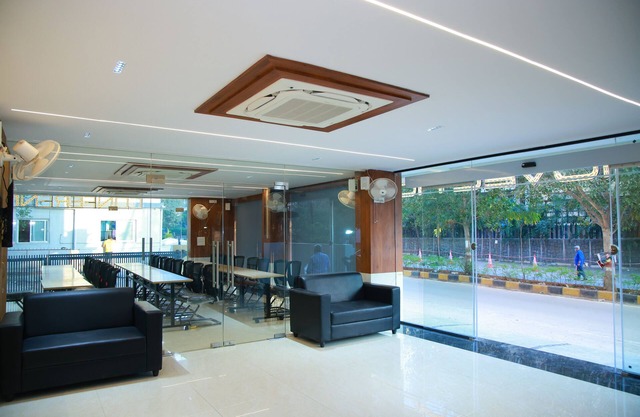 NOVEL HOTEL
