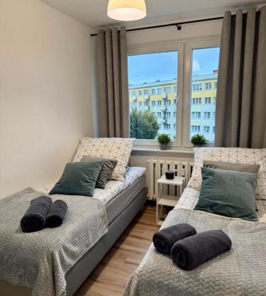 Nowoczesne, jasne, trzypokojowe mieszkanie-pełne wyposażenie, Wi-fi, parking