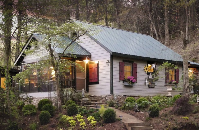 nThe Garden Cottage – A Storybook Retreat in the North Georgia Mountains