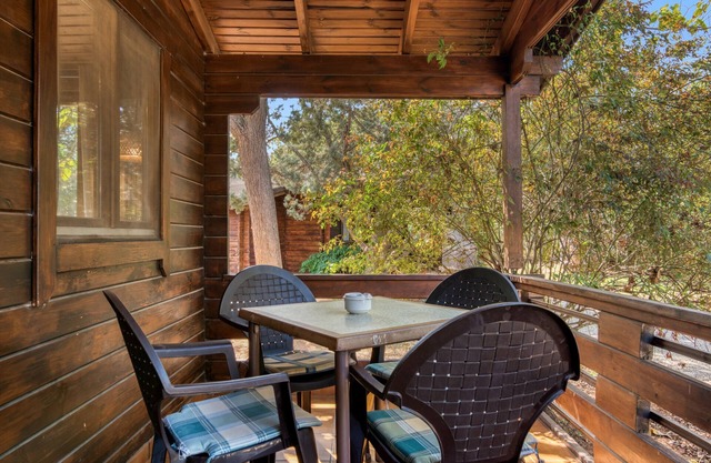 Null 'Entre Viejos Olivos 2' with Mountain View, Shared Pool and Air Conditioning