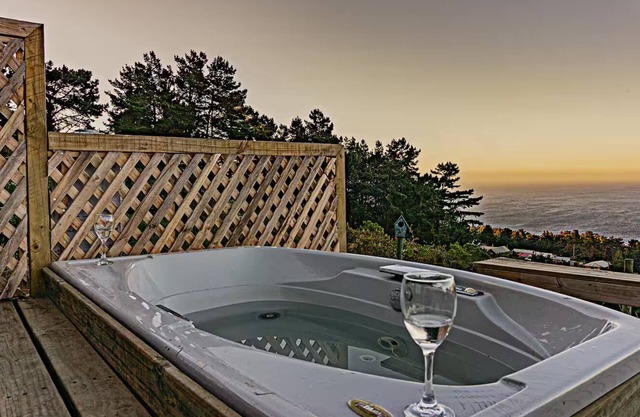 Ocaso Cabin with beautiful ocean view