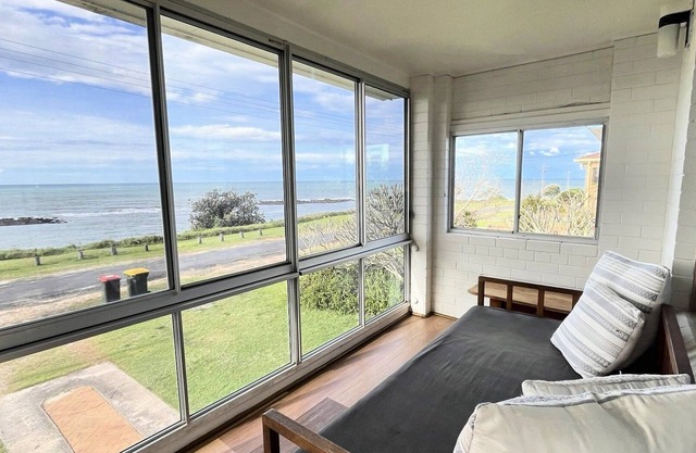 Ocean Escape, TOP NOTCH