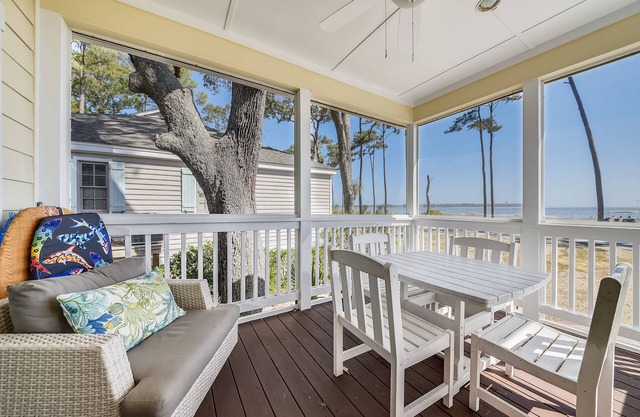 Ocean Friends & Family Retreat- Cart included with booking & Access to Amenities