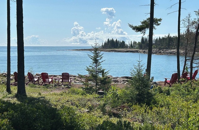 Ocean Front Cottage On Quiet Birch Harbor