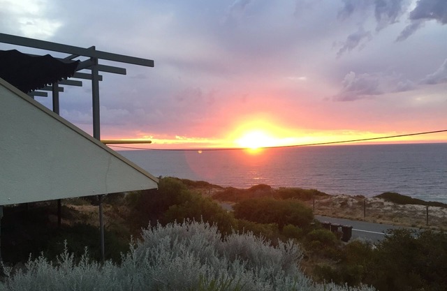 Ocean front two bedroom self catering, two story Apartment - Adults only