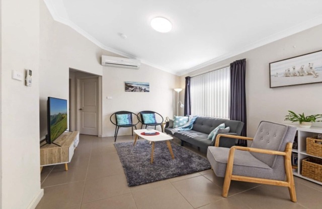 OCEAN SOUNDS - UMINA BEACH