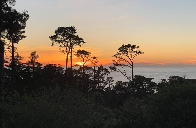 Ocean & Sunset view retreat with hot tub
