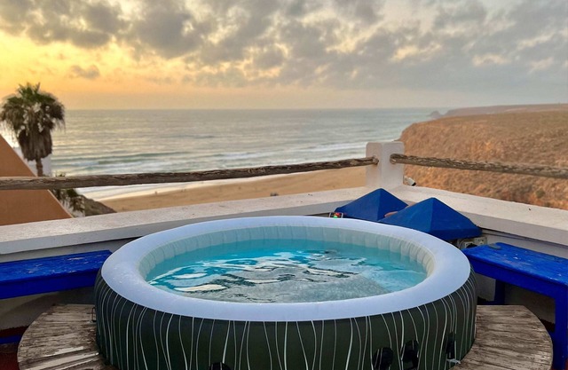 Ocean View, 5 bed Villa, Hot Tub, Sauna