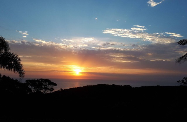 Ocean View - spectacular 180^ view close to Dudley beach,Blowhole and bush walks