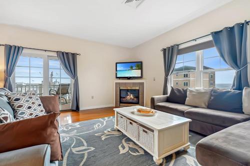 Ocean Views Balcony K Street Penthouse #5