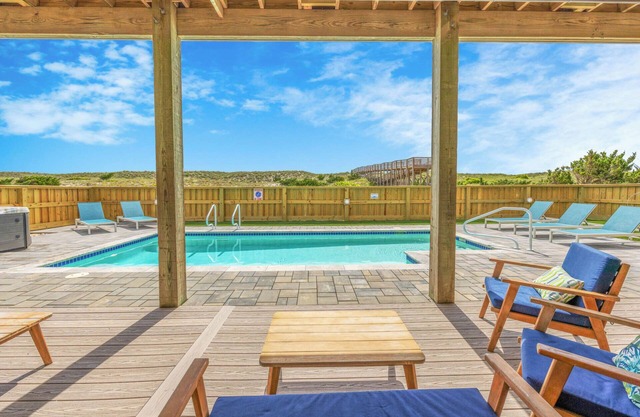 OCEANFRONT-6 BDRM-4 Mstrs-RENOVATED 2024-Heated Pool,Hot Tub, Media & Game Rooms