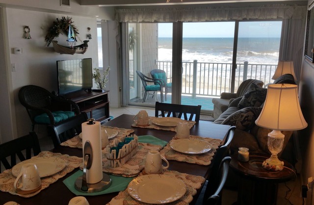 OCEANFRONT Condo W/Private Beach, Heated Pool - Best View - 2 Bedroom 1 Bath