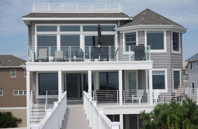 Oceanfront House On The Beach In Surf City, LBI - 6 Bedrooms