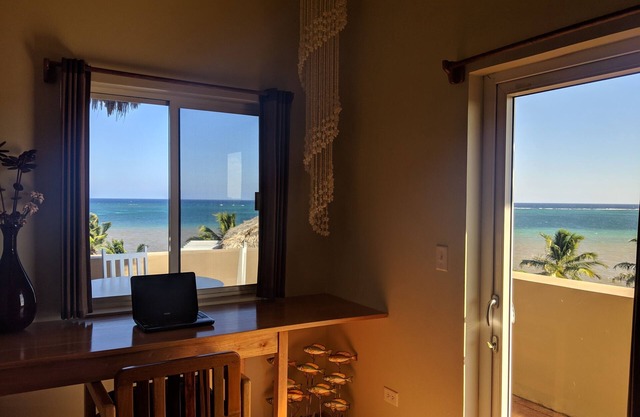 Oceanfront penthouse, five private balconies, panoramic views. Free kayaks/bikes