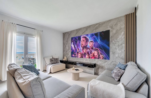 OCEANFRONT/QUIET/TERRACE SEA VIEWS PENTHOUSE RECENTLY DECORATED/BBQ