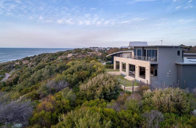 Oceanic I Private Properties