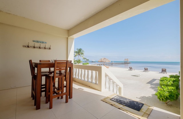 Ocean’s Edge 1B – Beachfront Ground-Floor Condo on Ambergris Caye