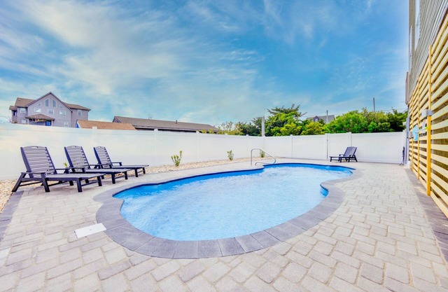 Oceanview Dog Friendly Home w/Private Pool & Hot Tub. Your Vacation Safe Haven!