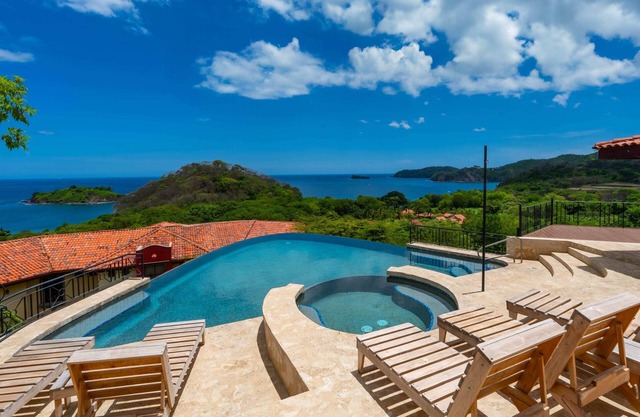 Oceanview Getaway Close to Beach!