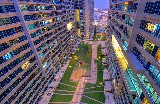 Octavius Holiday Home, Large 2 BR Apt near Global Village & Dubai Outlet Mall