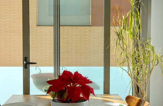 OFERTAS - FANTASTICO APARTAMENTO AL LADO DEL MAR, 35 MINUTOS FROM BARCELONA