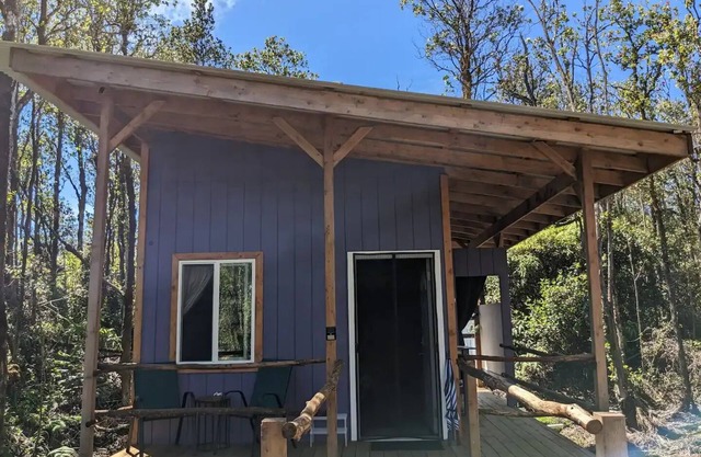 Off-Grid Rainforest Retreatnn