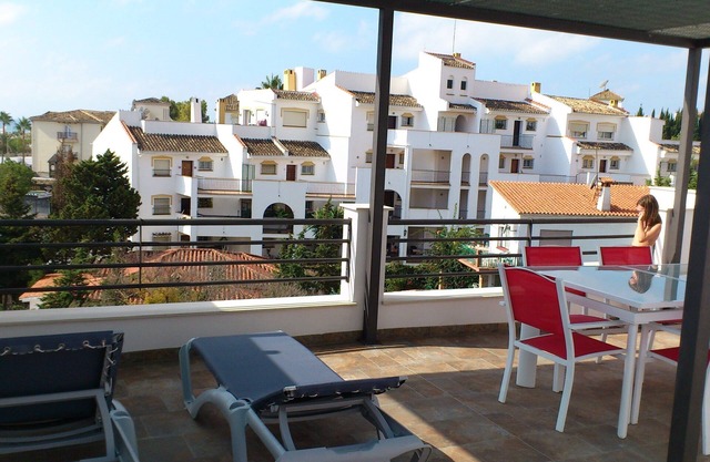 OFFERS FOR LAST DAYS!, LUXURY ATTIC CARIHUELA, 2 GARAGES, POOL, INT. CHANNELS