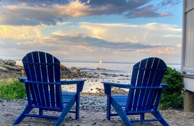 Ogunquit’s only Oceanfront Cottage on Private Ocean Beach – Perkins Cove, Maine