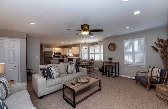 Ohana Hideaway- New Rental 2023! 9 min to beach