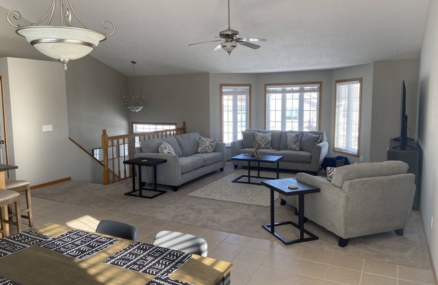 Okoboji-Fun Vacation Home!